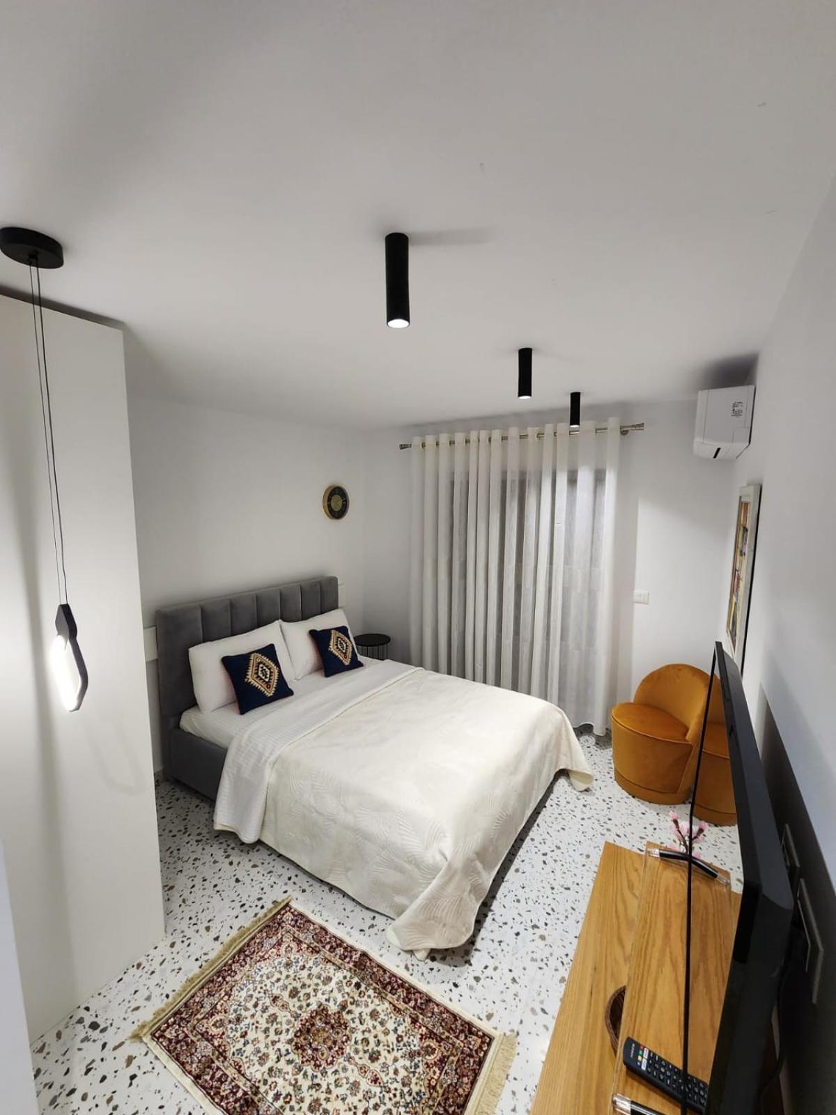 Pietro Guesthouse 3 Tirana Kültér fotó