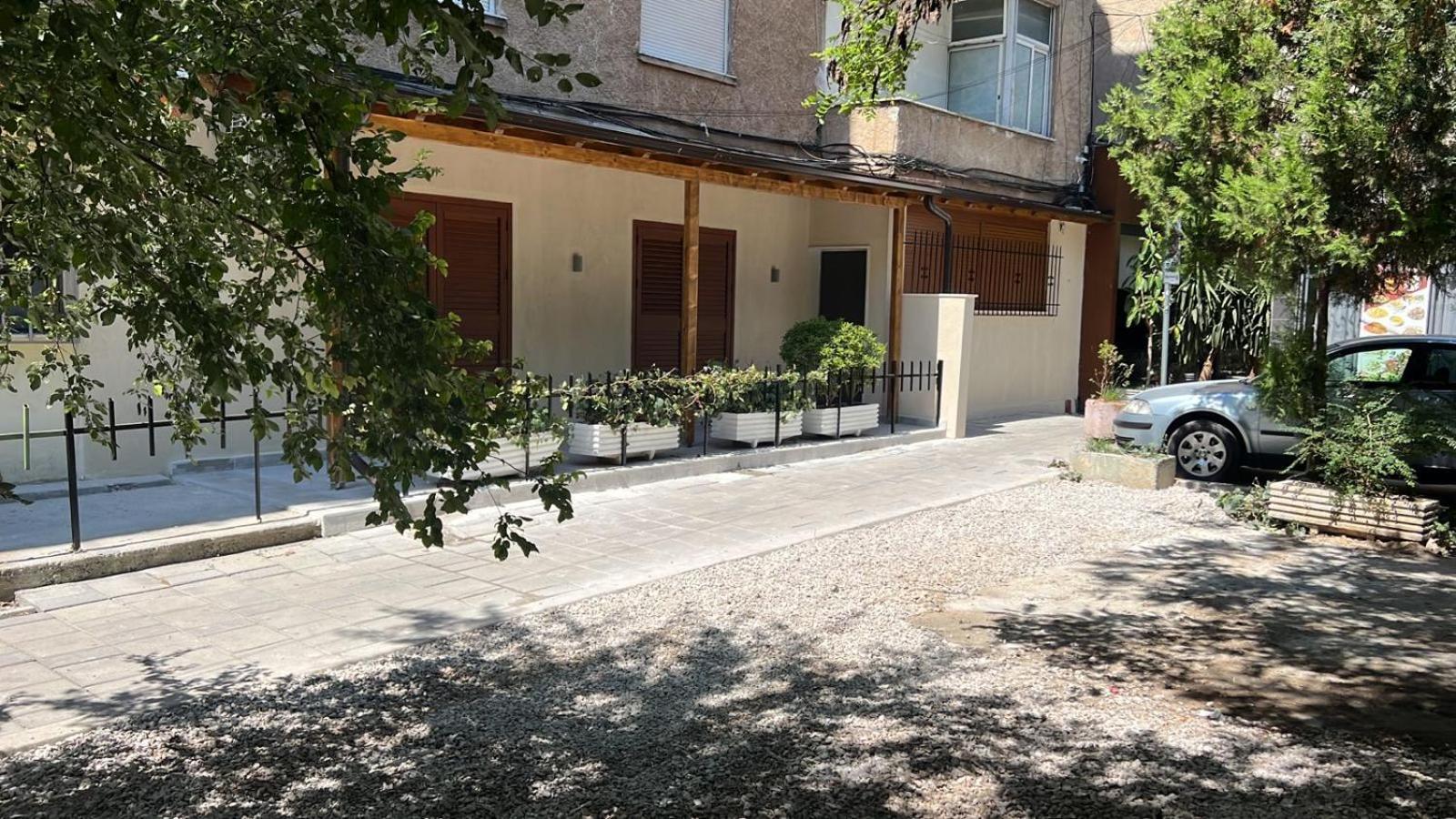 Pietro Guesthouse 3 Tirana Kültér fotó