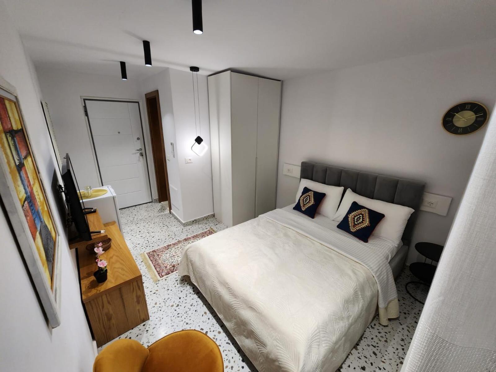 Pietro Guesthouse 3 Tirana Kültér fotó